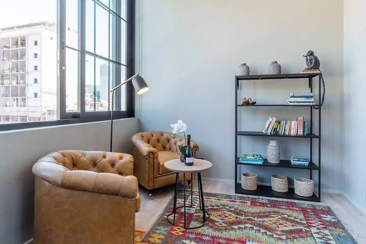 Loft Style Apartment In Of The Heart Of East City. Views&Balcony Cape Town 0*,