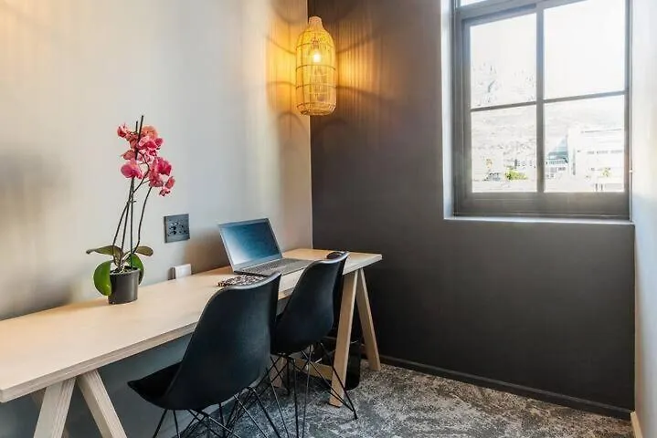 Loft Style Apartment In Of The Heart Of East City. Views&Balcony Cape Town