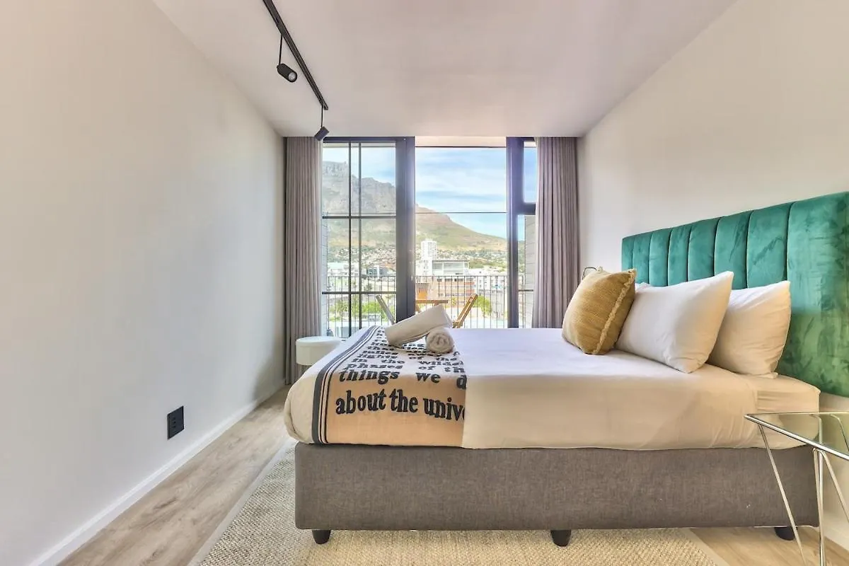 Loft Style Apartment In Of The Heart Of East City. Views&Balcony Cape Town