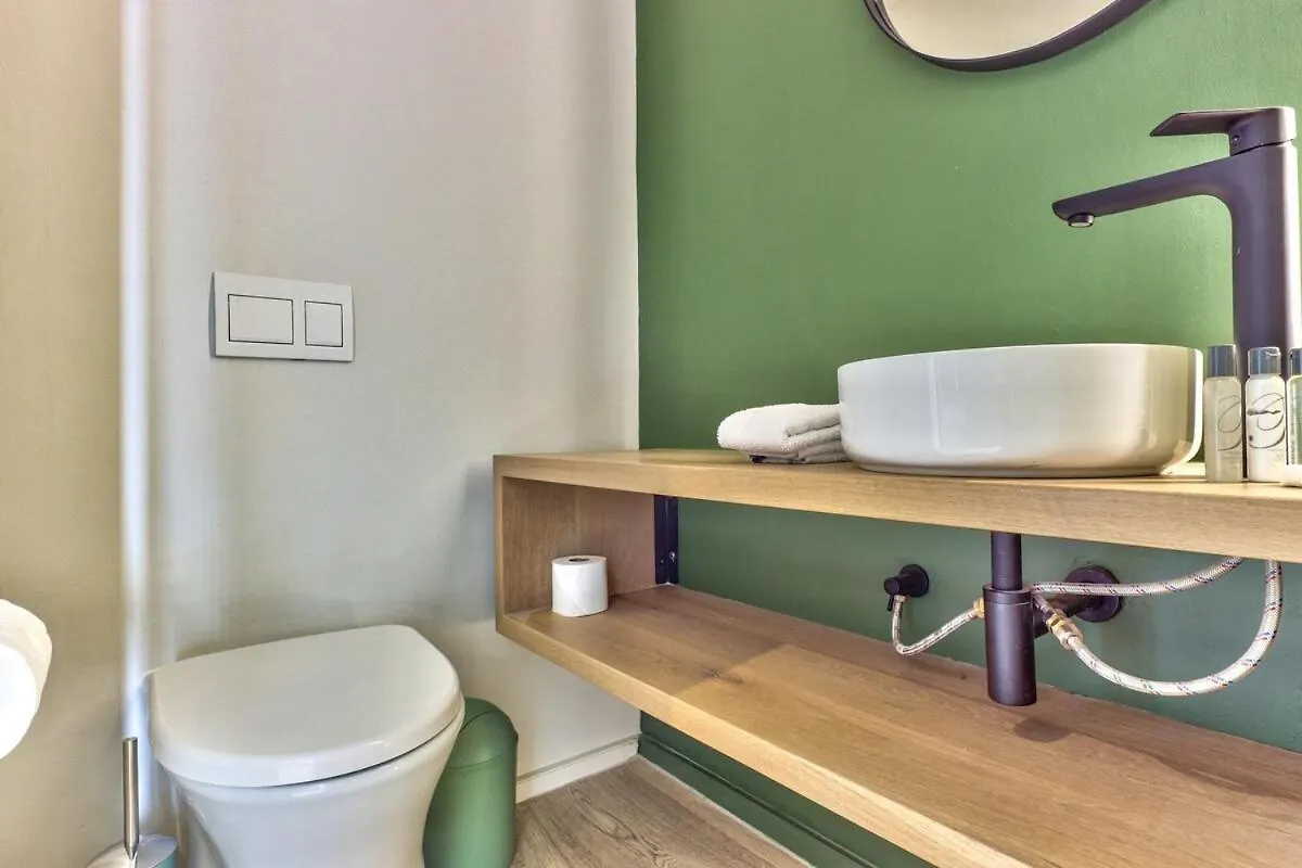 Loft Style Apartment In Of The Heart Of East City. Views&Balcony Cape Town 0*,  South Africa
