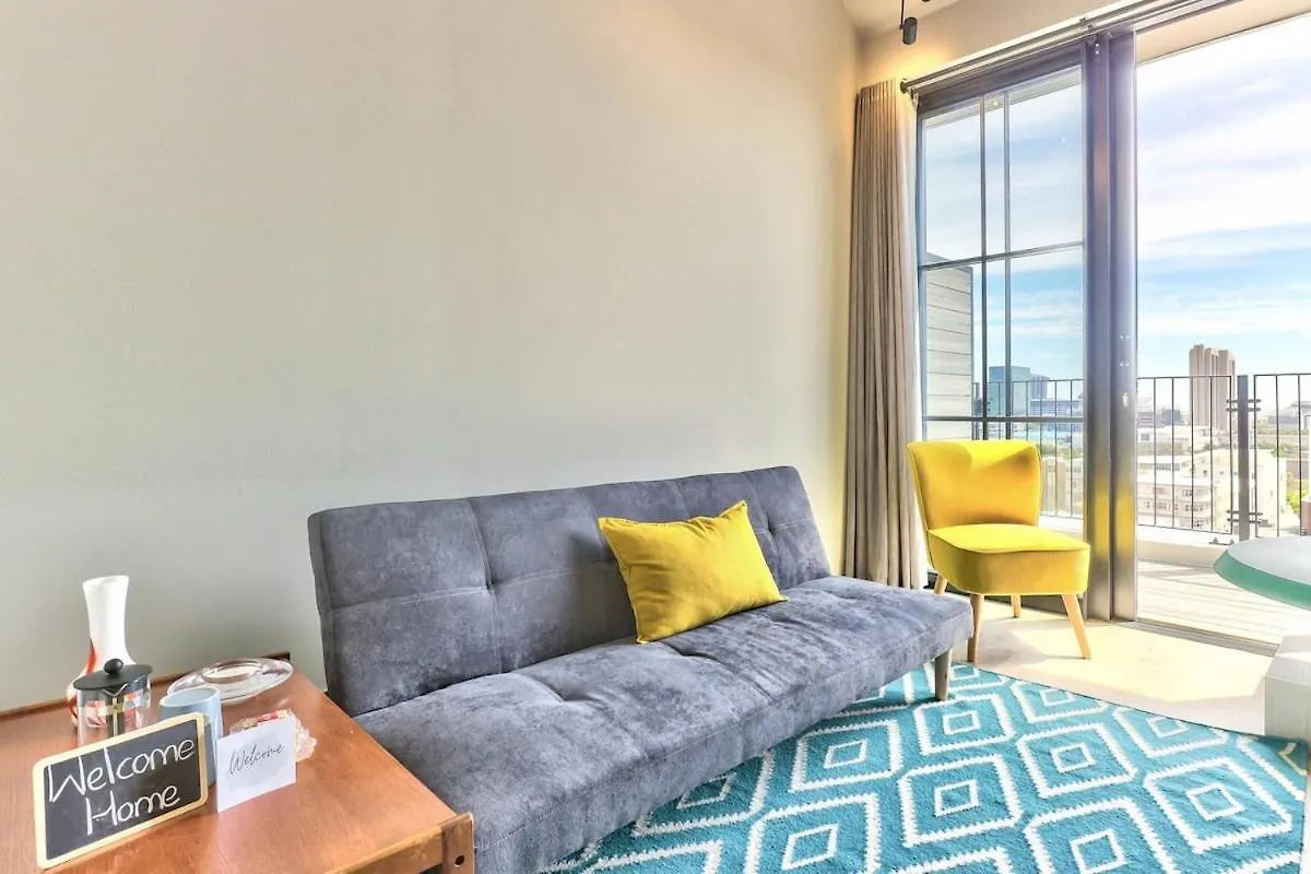 Loft Style Apartment In Of The Heart Of East City. Views&Balcony Cape Town